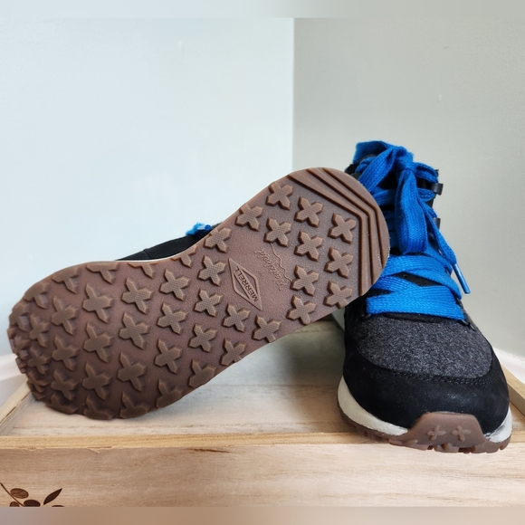 Merrell Boots - Picture 2 of 6